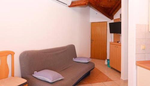 Two-Bedroom Apartment with Terrace and Sea View