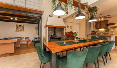 Four-Bedroom Vacation Home