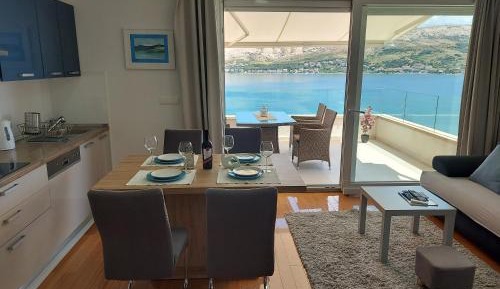 Penthouse Apartment with Sea View