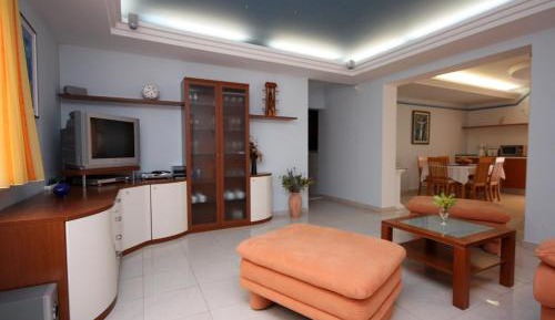Two-Bedroom Apartment with Terrace and Sea View