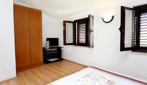 Studio with Terrace