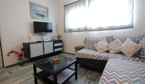 One-Bedroom Apartment with Terrace
