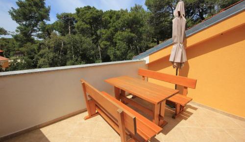 Two-Bedroom Apartment with Terrace