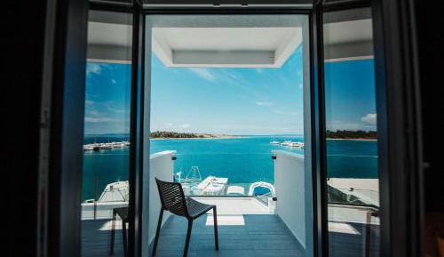 Triple Room with Sea View