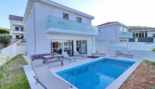 Four-Bedroom Villa with Private Pool