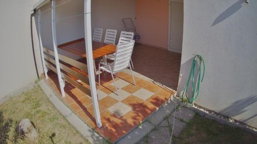Comfort Two-Bedroom Apartment with Terrace and Sea View