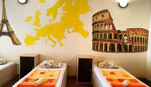 Single Bed in 12-Bed Mixed Dormitory Room