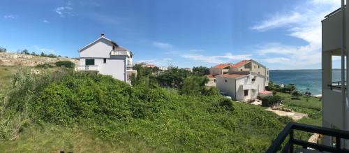 Apartment with Garden View
