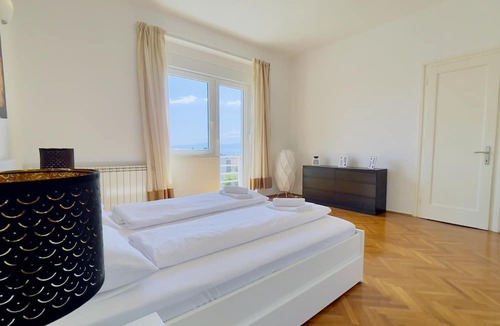 Kraljevica Apartment | Apartment Reful