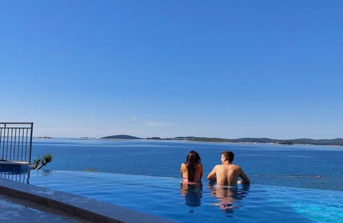 Stankovici House | Holiday villa "Dalmatian" with Infinity Pool