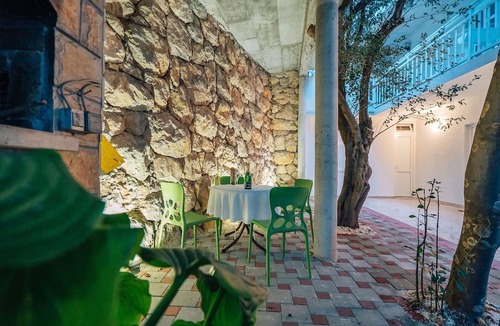 Promajna Apartment | White idyll on the blue sea