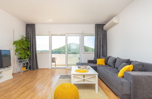 Babin Kuk Apartment | Hedera Estate, Hedera A46
