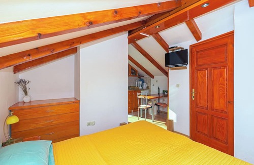 Cove Tri Zala (Zrnovo) Apartment | Apartments Lucija