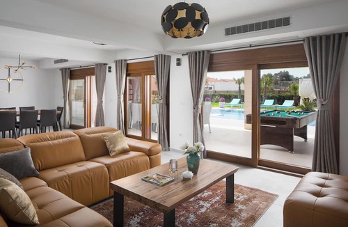 Vir Villa | Malibu Eclipse