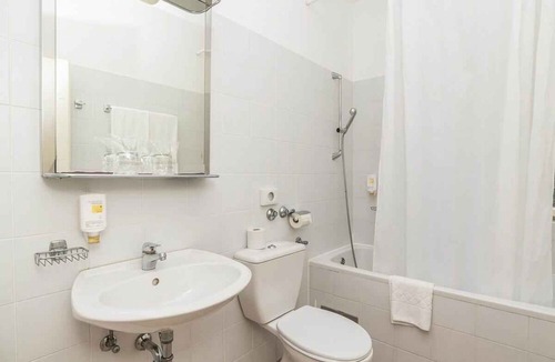 Katoro Apartment | Holiday apartment with WiFi and half board