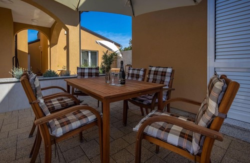 Smrika Apartment | Awesome apartment in Smrika with WiFi