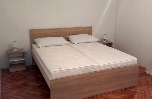 Gradac Apartment | Three bedroom apartment with balcony and sea view Gradac, Makarska (A-18151-a)