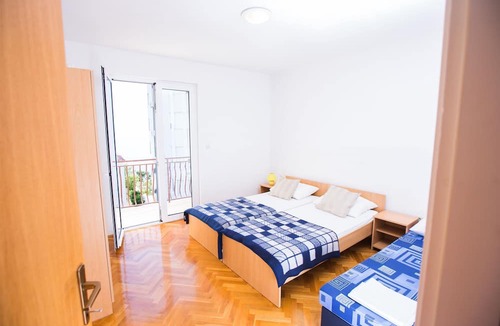 Jesenice Apartment | Apartments Adriana (38801-A1) - Krilo Jesenice