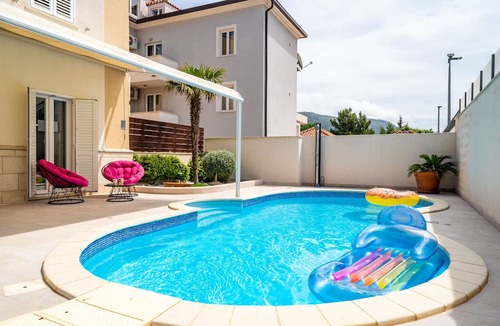 Babin Kuk Apartment | Lorena suite with private pool
