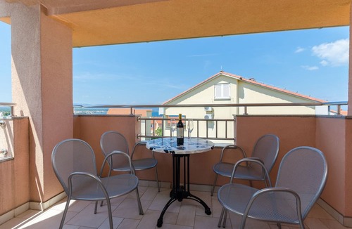 Malinska-Dubasnica Apartment | Apartments Dunja