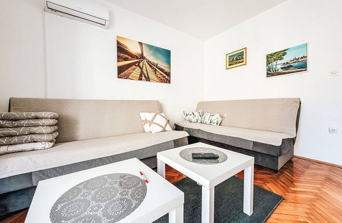 Diklo Apartment | Apartment Lucia by Interhome
