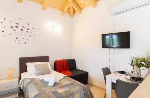 Buici Apartment | Apartments Roza