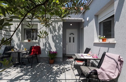 Buici Apartment | Apartments Roza