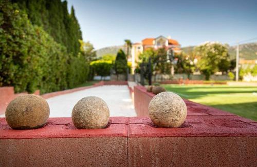 Kastel Stari Villa | Luxury Villa Aveline Heated Pool & Sauna Near Beach Trogir Area