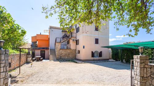 Sveti Anton Villa | Villa Anni with pool island Krk by Villas Guide