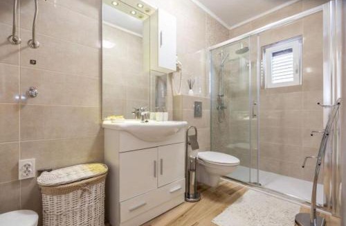 Istok Apartment | Apartments and Room Tattoo