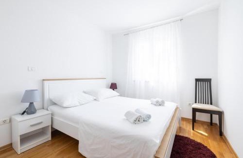 Istok Apartment | Sea & Sky Retreat