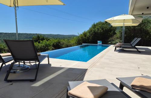 Popovici Villa | Villa Aurea
