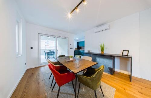 Zagreb Apartment | Zagreb 205 - 3 Bedroom - Parking - Two-level - New - Apartment - Flexible Keybox Entry - Modern - Monthly Rent - WiFi