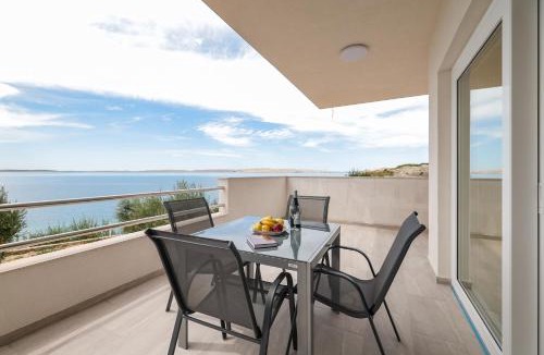 Rtina Apartment | Beachfront Apartments Tić with Seaview