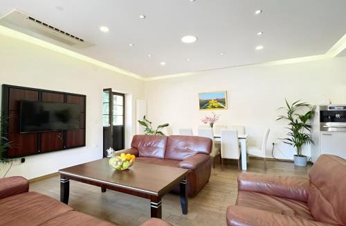 Donji Grad Apartment | Zagreb 125 - 4 Bedrooms - Centre - Parking - New - Apartment - Terrace - Flexible Keybox Entry - Modern - Monthly Rent - WiFi