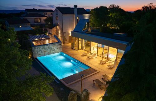 Nenadici Villa | Luxury Jerini Estate