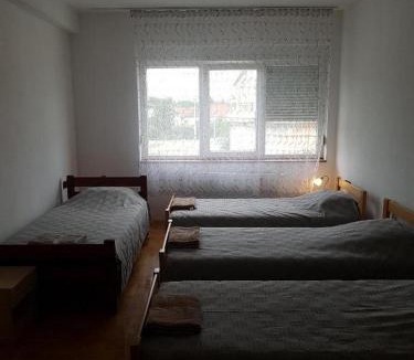 Pleternica House | Rooms with a parking space Pleternica - Slavonija - 23032
