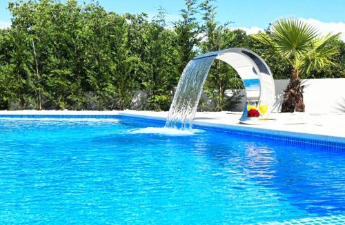 Okrug Gornji Villa | Holiday Luxury Resort Sundance