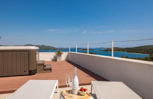 Jezera Villa | Magnificent Murter Villa Villa Royal 4 Bedrooms Sea Views & Private Pool