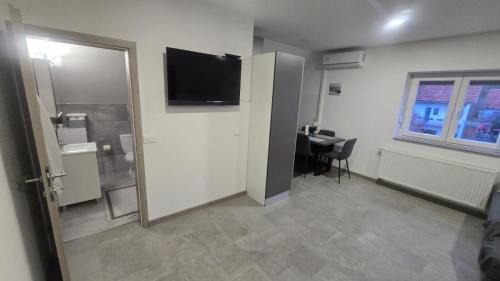 Gracac Apartment | Apartmani Marijamagdalena