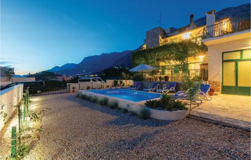 Istok House | Beautiful Home In Makarska With Kitchen