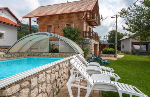 Krivi Put Ski Chalet | Chalet Lana by Interhome