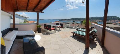 Tijesno Apartment | Kate's Home Tisno