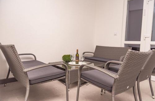 Gracac Apartment | Apartmani Marijamagdalena
