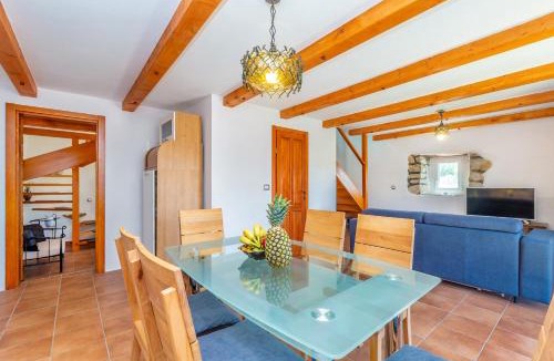 Cres Villa | Villa Ana with jacuzzi & swimming pool
