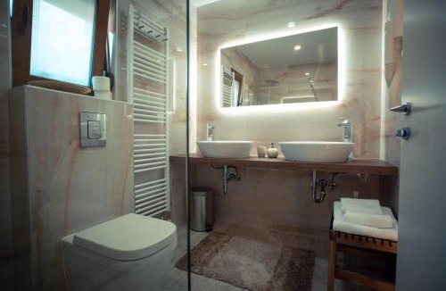 Jezerce House | Grand Lakes 2