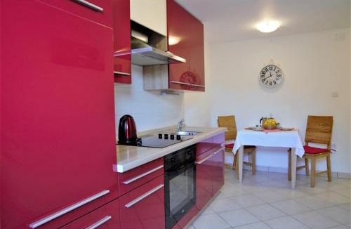 Veli Losinj Apartment | Amaryllis family residence