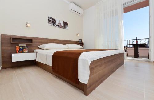 Ratac Apartment | Villa Cavar, Apartments Close to the Beach
