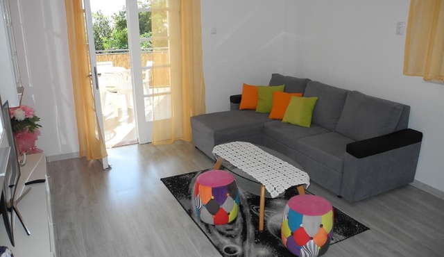 Apartment 30m from the sea, with shared pool in Crikvenica