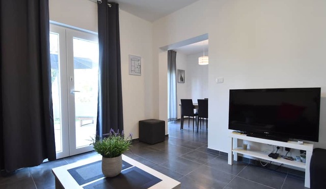 Spacious and Modern Apartment on the Beach in Klek